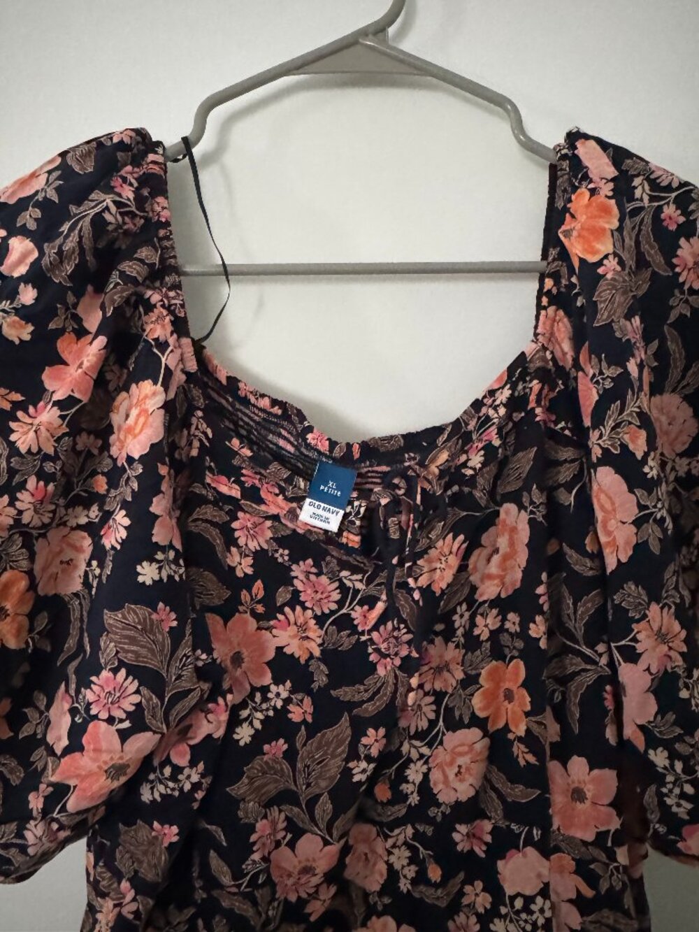 Old Navy Women’s XL Petite Black Floral Puff Sleeve Midi Dress